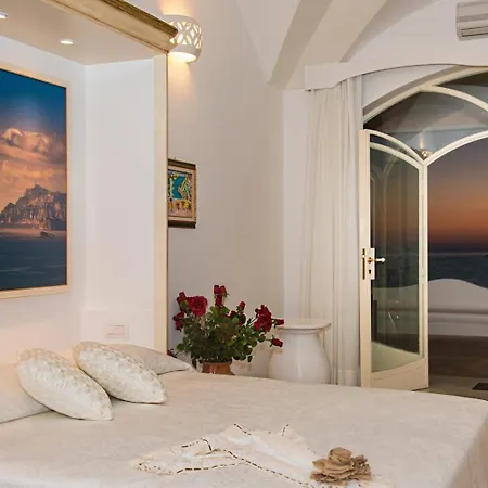 Szálloda Santa Chiara 4*