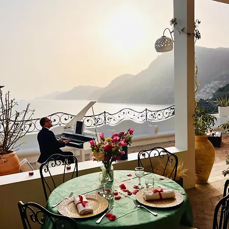 Santa Chiara Szálloda