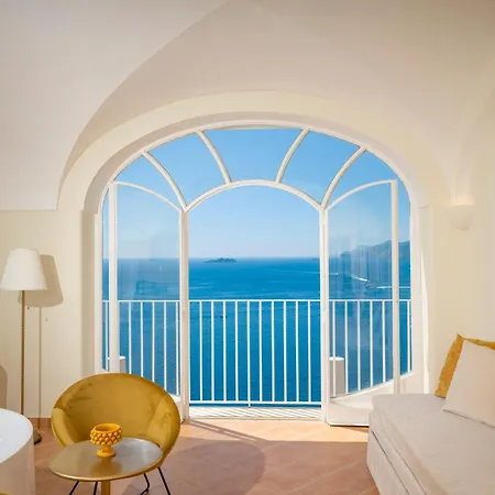 Santa Chiara 4*