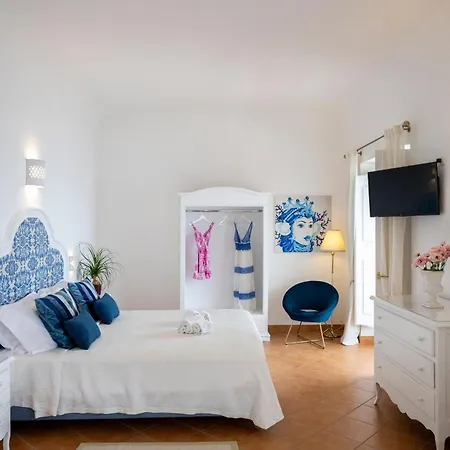 Santa Chiara 4*