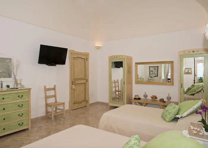 Santa Chiara Positano