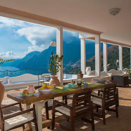 Hotel Santa Chiara 4*