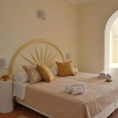 Hotel Santa Chiara 4*