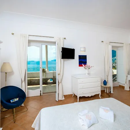 Otel Santa Chiara 4*