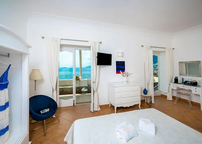 Hotel Santa Chiara 4*